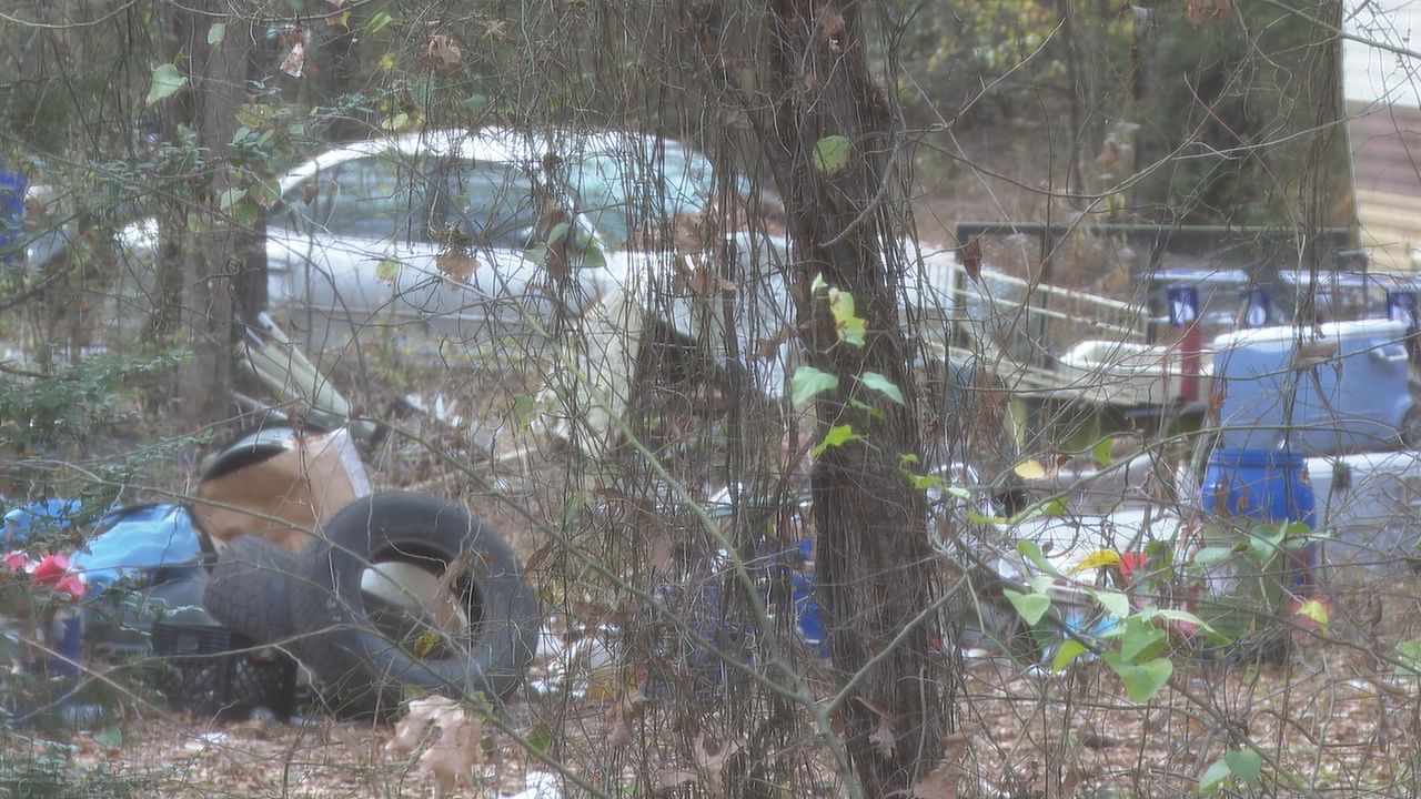 hoarding problem on Cross Lake